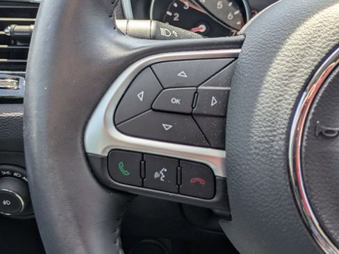 Used 2019 Jeep Compass Altitude image 11