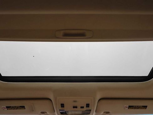 Used 2016 Lexus ES 300h image 15