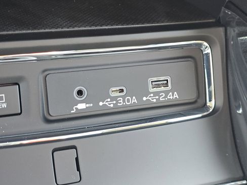 New 2026 Subaru Ascent Limited image 24