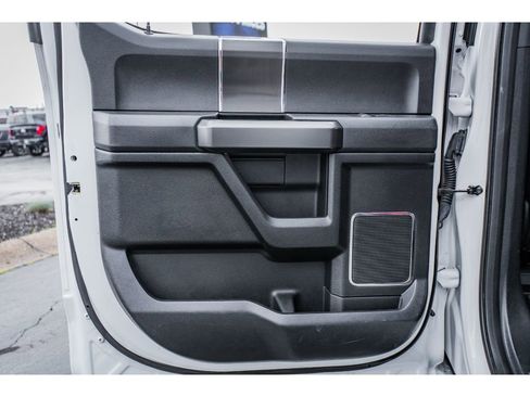 Used 2018 Ford F150 Lariat w/ Equipment Group 502A Luxury AWD/4WD image 21