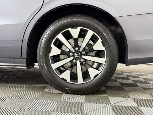 New 2026 Honda Odyssey EX-L image 10