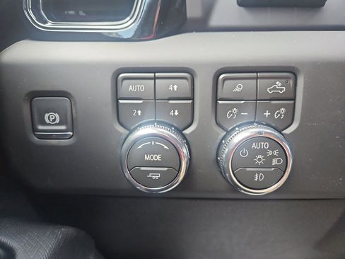 New 2026 GMC Sierra 2500 AT4X image 17