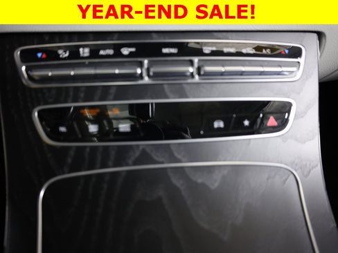 Certified 2022 Mercedes-Benz E 350 4MATIC Sedan image 21