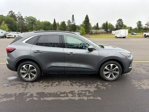 Used 2023 Ford Escape Platinum w/ Class II Trailer Tow Package AWD/4WD image 6