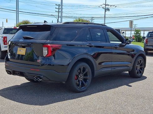Certified 2023 Ford Explorer ST w/ Equipment Group 401A AWD/4WD image 11