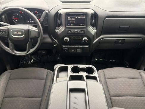 Used 2024 GMC Sierra 2500 Pro image 3