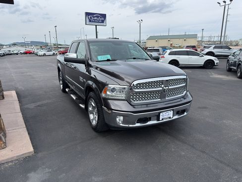 Used 2018 RAM 1500 Laramie AWD/4WD image 4