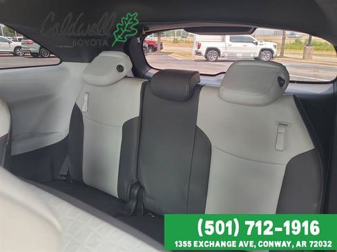 Used 2022 Toyota Sienna XSE w/ XSE Plus Package AWD/4WD image 14