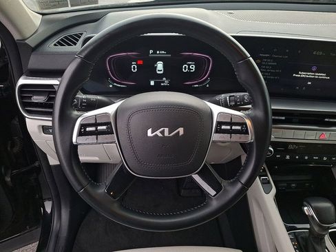 Certified 2023 Kia Telluride S image 14
