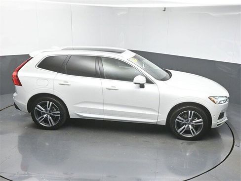 Used 2019 Volvo XC60 T5 Momentum w/ Premium Package image 49