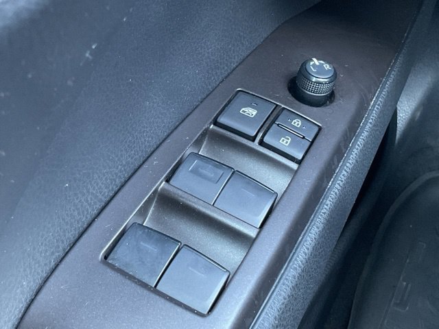 Used 2024 Toyota Camry SE FWD image 31