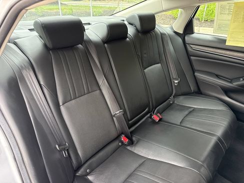 Used 2021 Honda Accord EX-L image 33