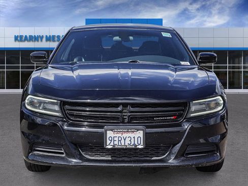 Used 2020 Dodge Charger SXT w/ Leather Interior Group RWD image 2