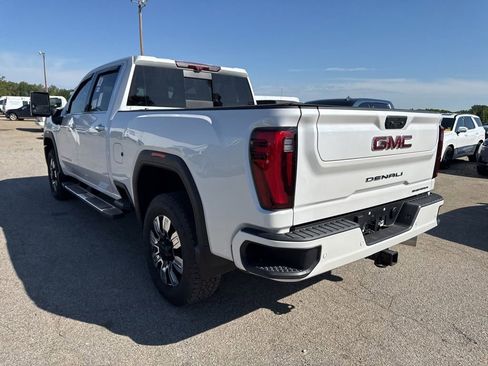 Used 2024 GMC Sierra 2500 Denali w/ Denali Reserve Package AWD/4WD image 2