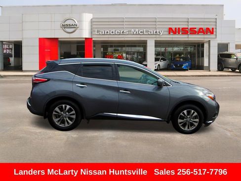 Used 2018 Nissan Murano SL w/ Moonroof Package image 2