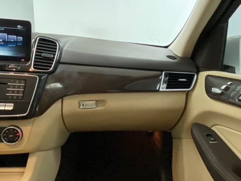 Used 2016 Mercedes-Benz GLE 350 4MATIC w/ Premium Package image 26