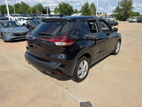 Used 2025 Nissan Kicks Play S FWD image 5