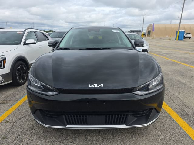 Used 2024 Kia EV6 Light AWD/4WD image 2