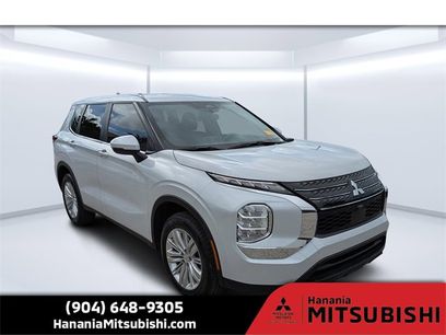 Used 2024 Mitsubishi Outlander ES