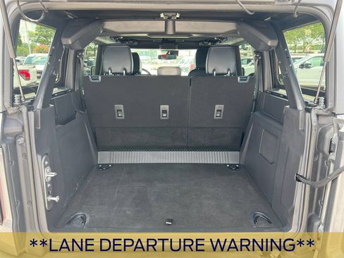 Certified 2024 Ford Bronco Outer Banks w/ Sasquatch Package AWD/4WD image 20