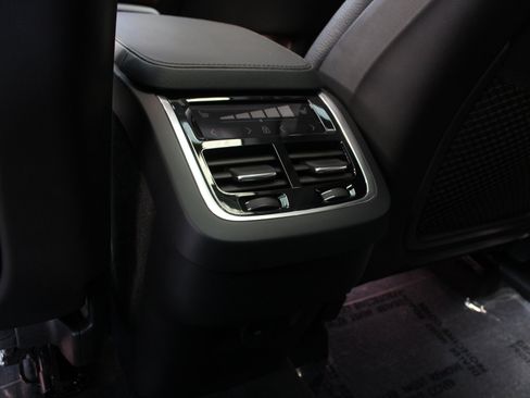 Used 2023 Volvo XC90 B6 Plus w/ Protection Package Premier AWD/4WD image 41