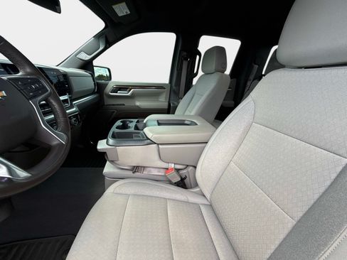 Used 2022 Chevrolet Silverado 1500 LT RWD image 23