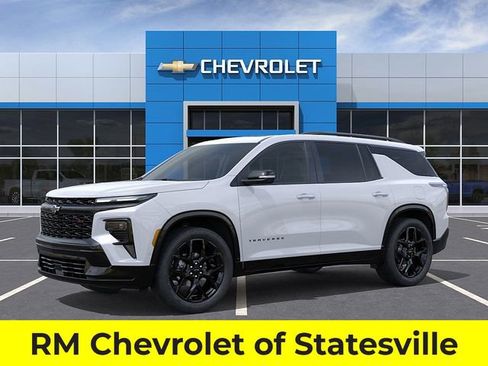 New 2026 Chevrolet Traverse RS image 2