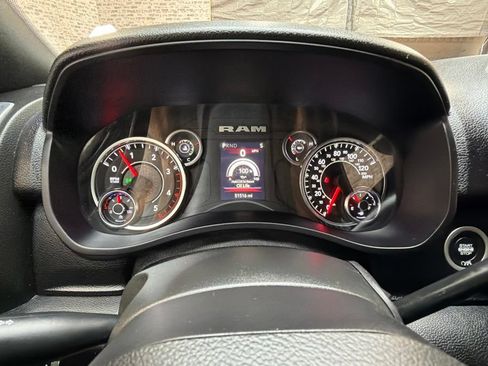 Used 2024 RAM 2500 Big Horn AWD/4WD image 22