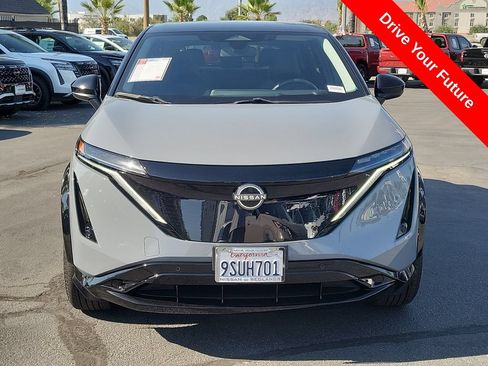 Used 2025 Nissan Ariya FWD image 33