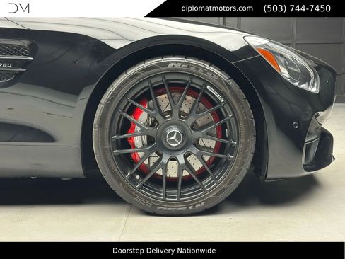 Used 2018 Mercedes-Benz AMG GT Coupe image 34