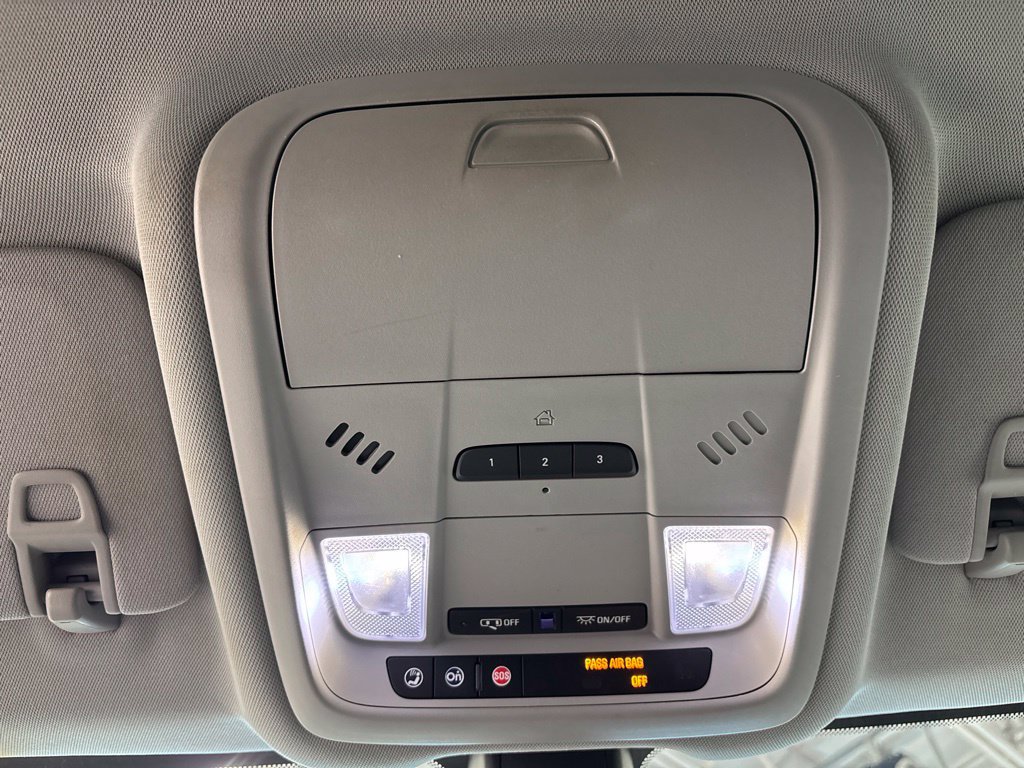 Used 2018 Chevrolet Equinox LT FWD image 26