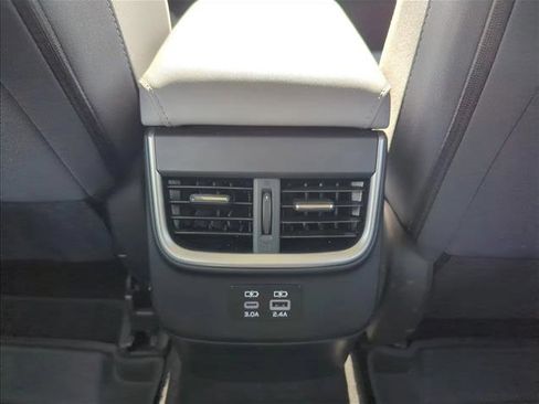 Used 2024 Subaru Legacy Premium AWD/4WD image 17