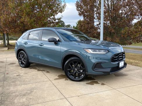 Used 2024 Honda HR-V Sport image 1