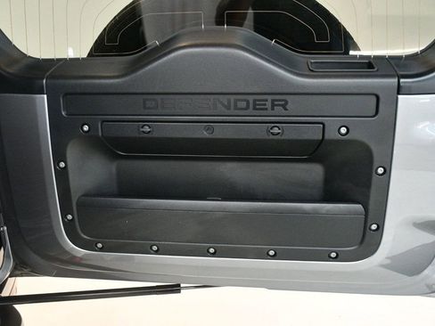 Used 2023 Land Rover Defender 110 X image 81