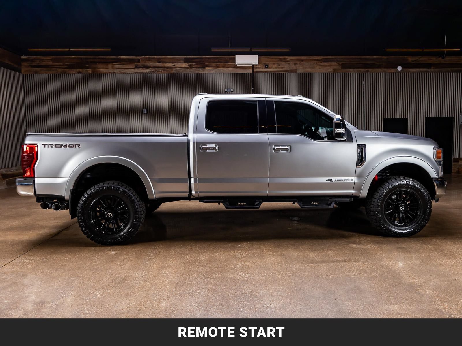 Used 2022 Ford F350 Lariat w/ Tremor Off-Road Package AWD/4WD image 11