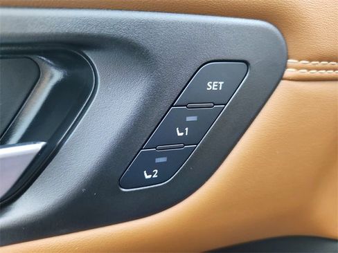 New 2026 Nissan Pathfinder Platinum image 21