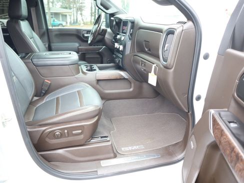 Used 2020 GMC Sierra 3500 Denali w/ Denali Ultimate Package image 15