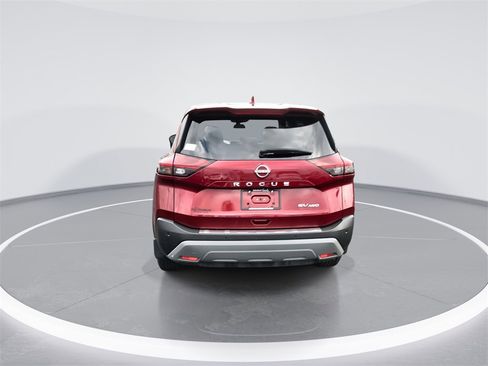 Used 2023 Nissan Rogue SV image 7