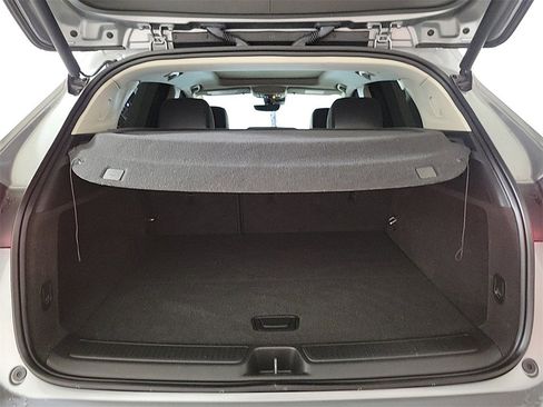 Used 2023 Buick Envision Avenir image 24