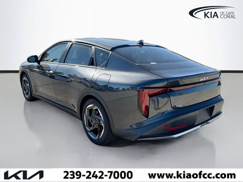 New 2025 Kia K4 EX image 3