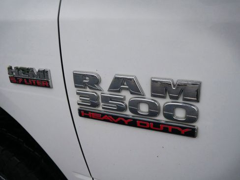 Used 2014 RAM 3500 Tradesman w/ Chrome Appearance Group image 19