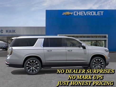New 2026 Chevrolet Suburban High Country w/ Sun And Tow Package RWD image 5