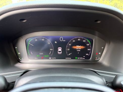 Used 2024 Honda Accord Sport image 9