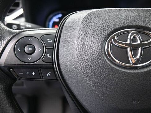 Certified 2025 Toyota RAV4 XLE AWD/4WD image 28