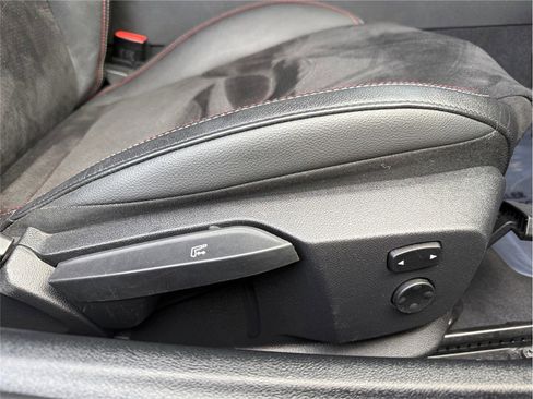 Used 2021 Toyota Supra w/ Safety & Technology Package image 35