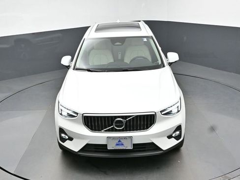 Used 2023 Volvo XC40 B5 Plus w/ Driver Assist Package AWD/4WD image 46