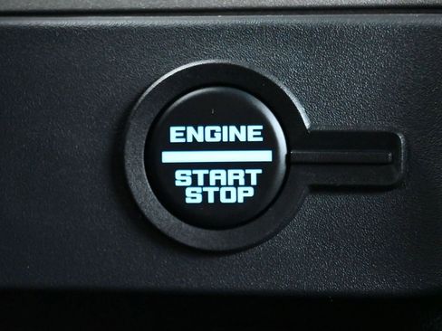 Used 2025 Ford Bronco Outer Banks image 23