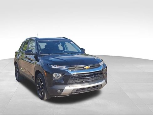 Certified 2023 Chevrolet TrailBlazer LT w/ Convenience Package image 5