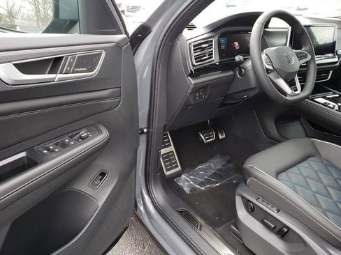New 2026 Volkswagen Atlas Cross Sport SEL Premium R-Line AWD/4WD image 6
