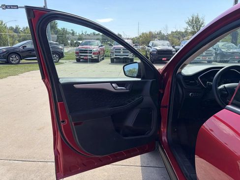 Used 2020 Ford Escape SE AWD/4WD image 10